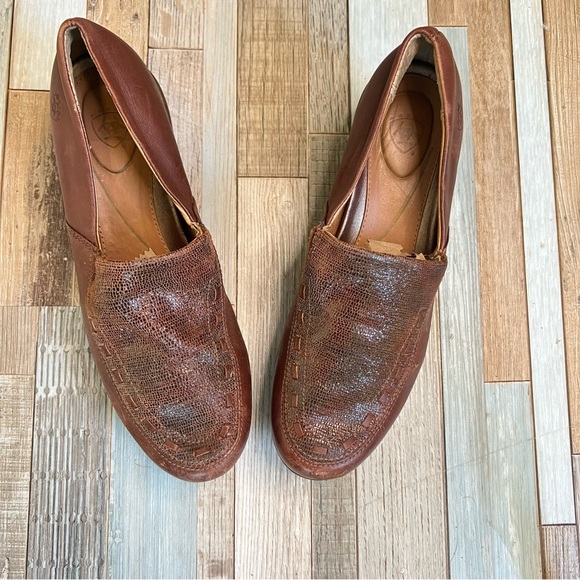 Ariat Shoes - ARIAT Womens Shoes Brown Leather Slip On Wedges Slides Mules Clogs Size 6.5